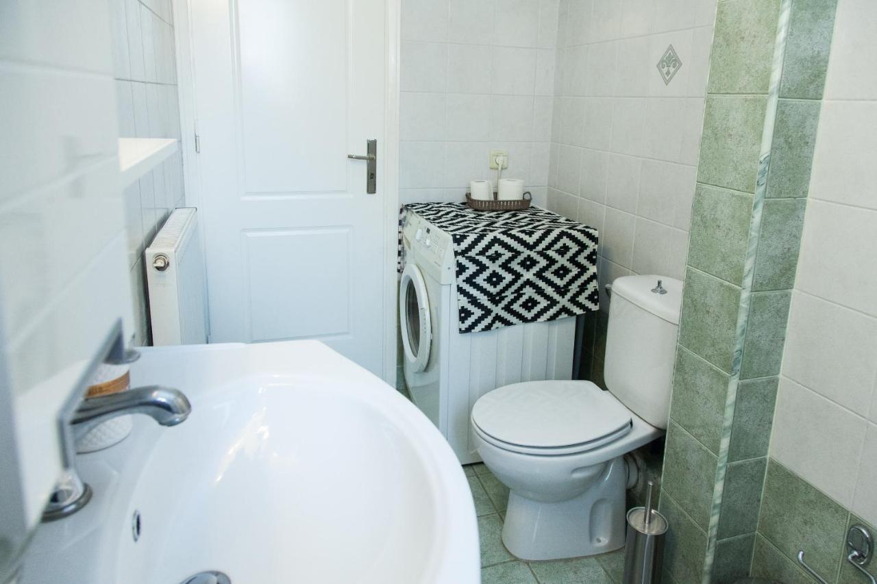 Lovely Apt In Peristeri Athena Bagian luar foto