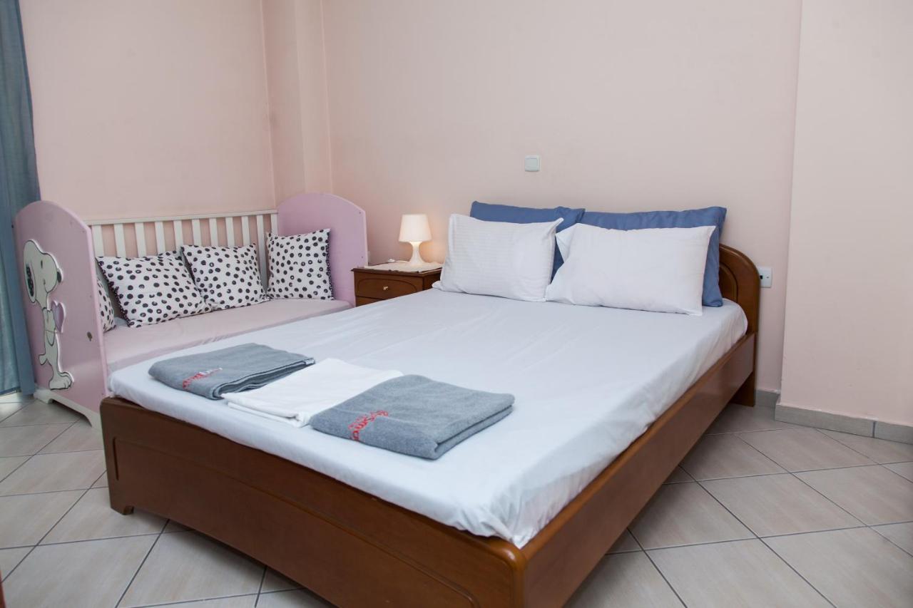 Lovely Apt In Peristeri Athena Bagian luar foto