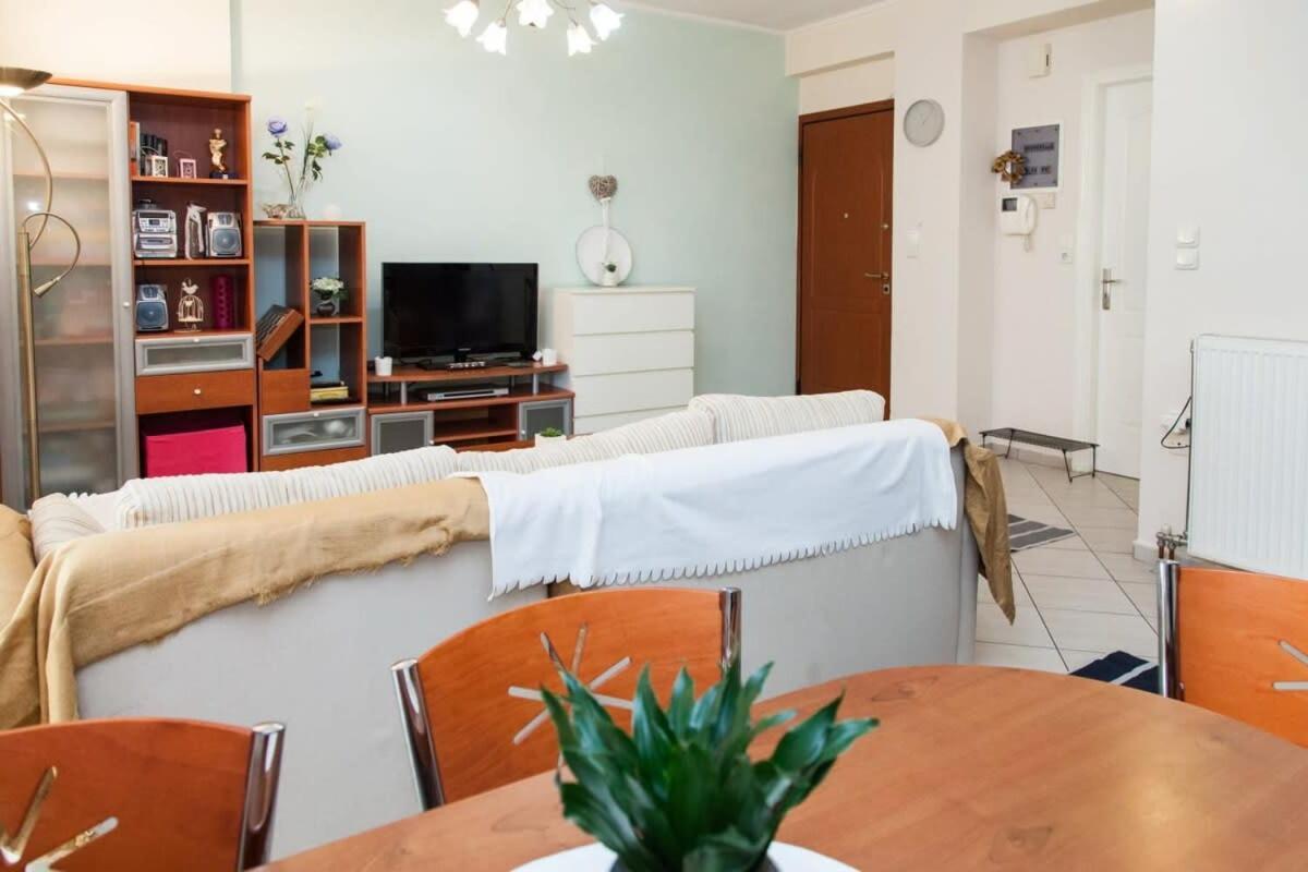 Lovely Apt In Peristeri Athena Bagian luar foto