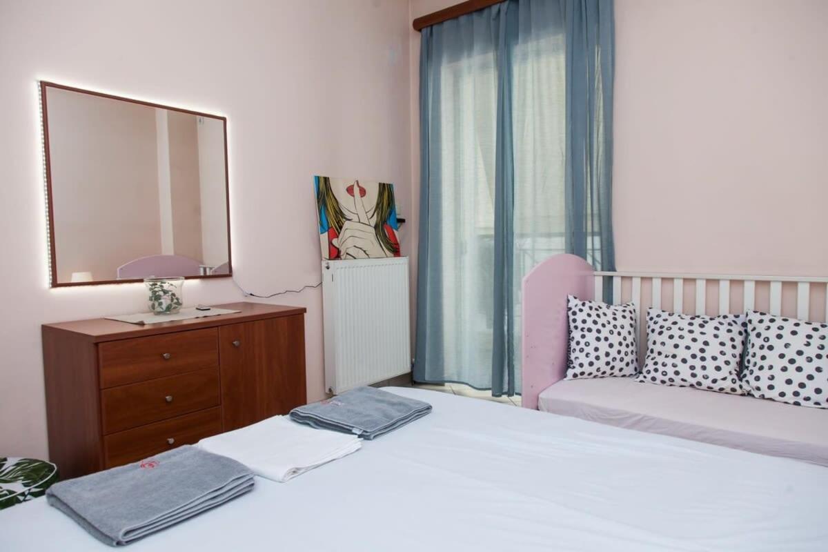 Lovely Apt In Peristeri Athena Bagian luar foto