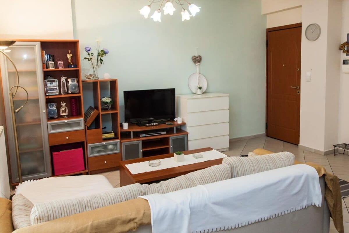 Lovely Apt In Peristeri Athena Bagian luar foto